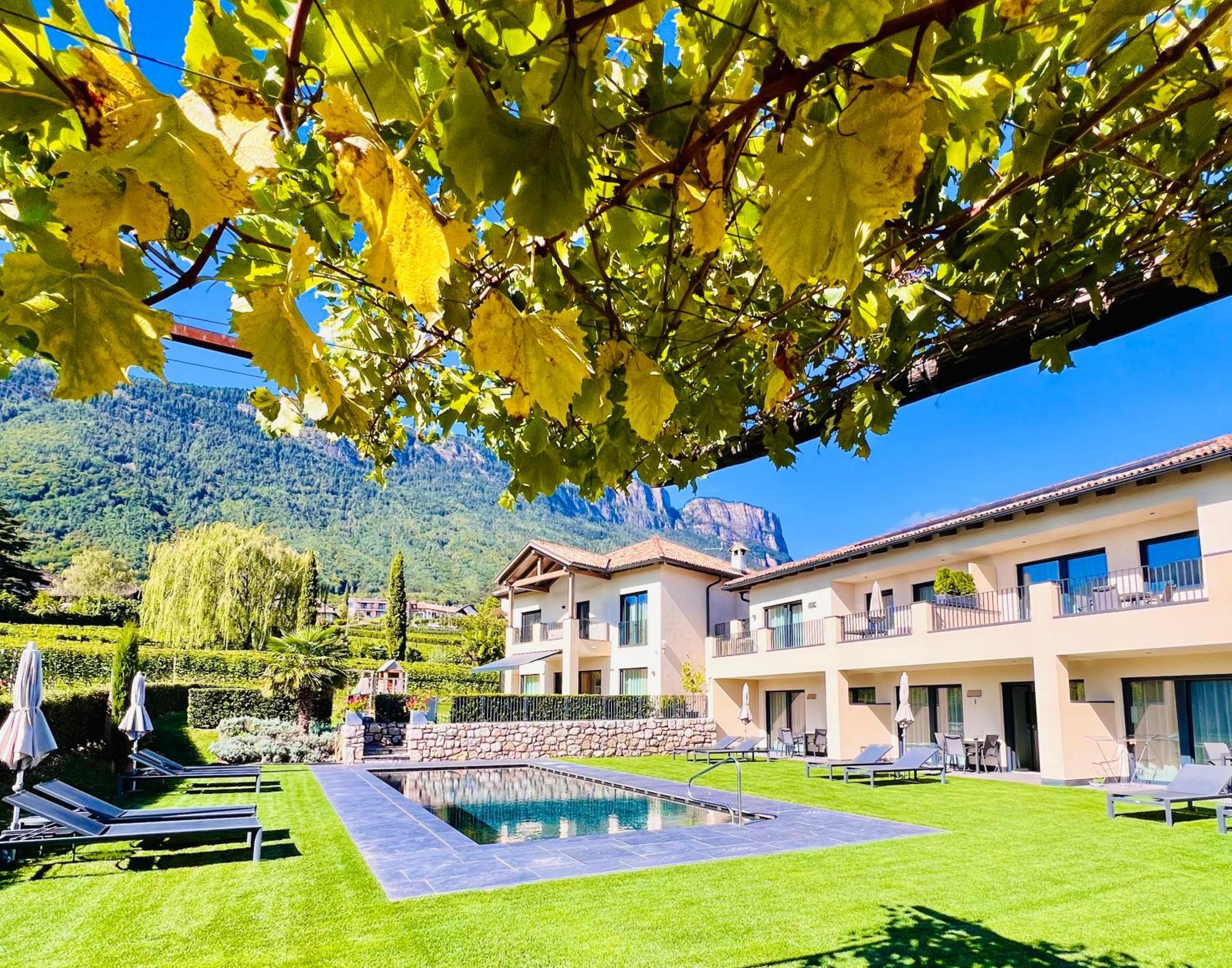 Weingut Gasshof Apartment Appiano Sulla Strada Del Vino Exterior photo